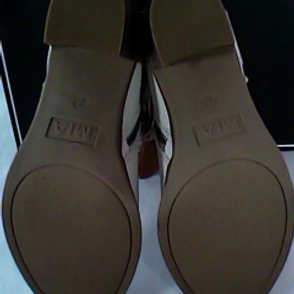 Mia Barby Ivy Faux Leather Textured Booties Size 7M NIB - Picture 8 of 9